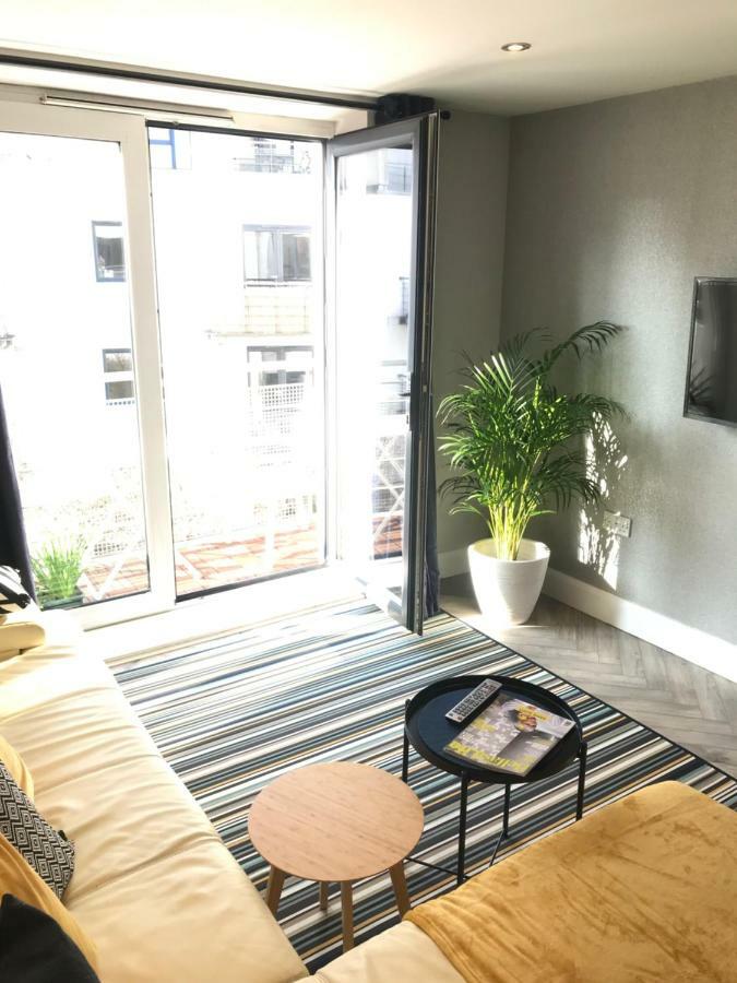 Queens Quarter Holiday Homes (Adults Only) ベルファスト エクステリア 写真
